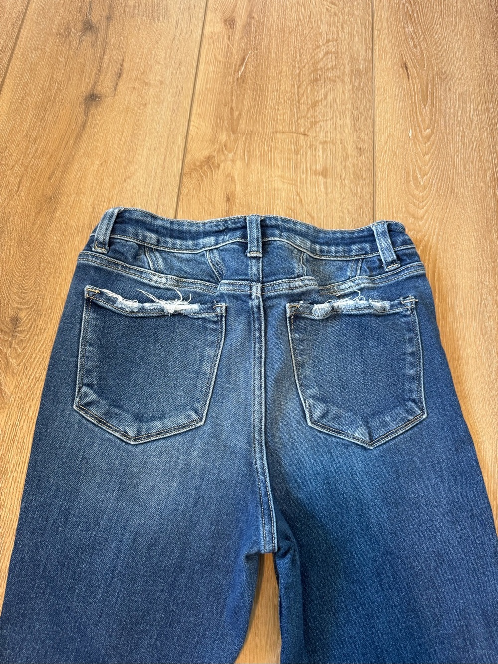 Flying Monkey Super High Rise Detailed Raw Hem Flare Jeans size 27 Style Y3502 - Picture 9 of 9
